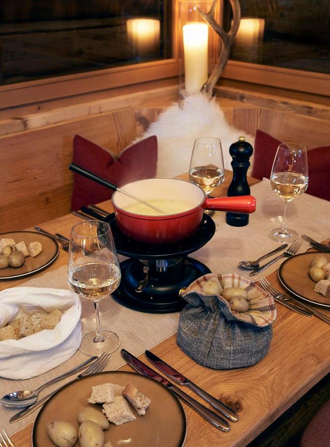 Hotel Alpenland Gstaad Luaran gambar